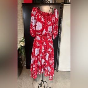 Tommy Hilfiger off the shoulder summer dress! Gorgeous, flowing dress! Fun!